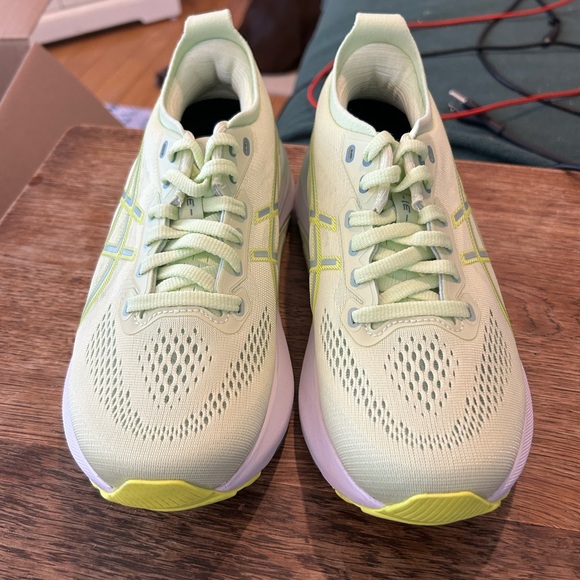 ASICS Gel Kayano 31 - Picture 3 of 5